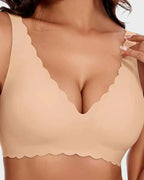 Deep V Seamless Scalloped Wireless Lift Bra - view 12