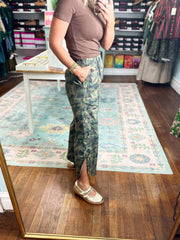 Tulip Relaxed Fit Pants - Camo